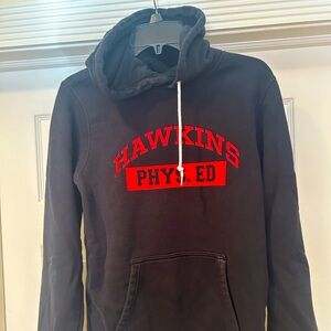 Limited ‘HAWKINS Phys Ed’ hoodie by Nike in XS!